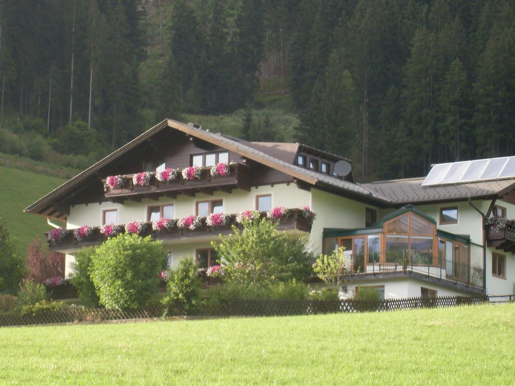 Gaestehaus Huber Fruehstueckspension Шладмінг Екстер'єр фото